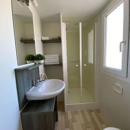 Kucica Bona Otok Zizanj