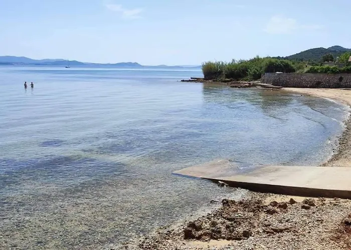 Kucica Bona بيت للعطل