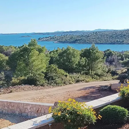 Kucica Bona *