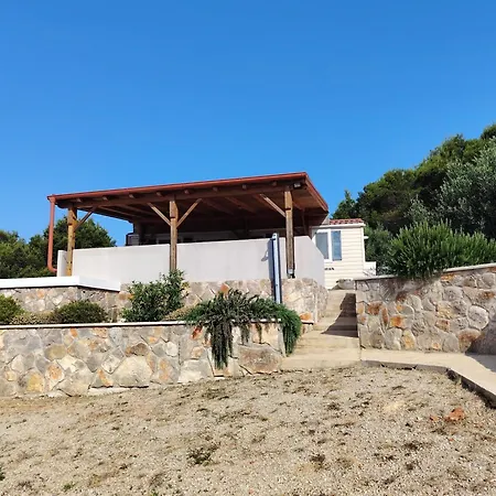Kucica Bona * Otok Zizanj