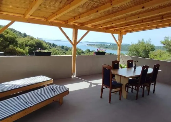 펜션 Kucica Bona Otok Zizanj